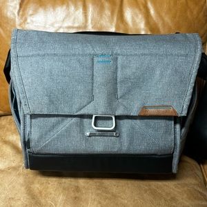 Peak Design Everyday Messenger v1 13 inch